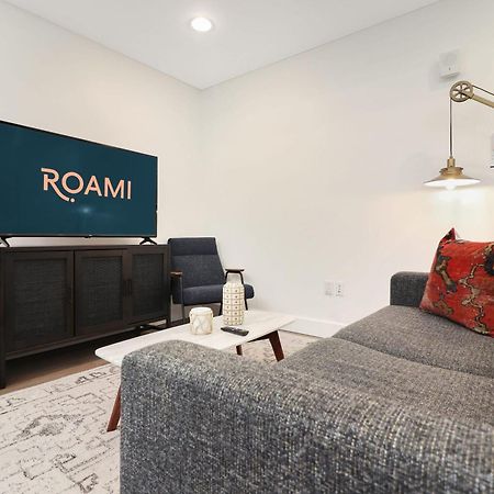 Roami At Bourbon Place New Orleans Room photo